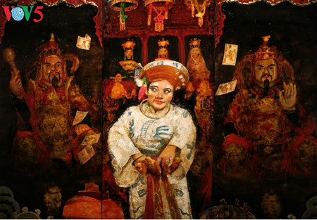 hau dong trong tranh son mai cua tran tuan long hinh 14