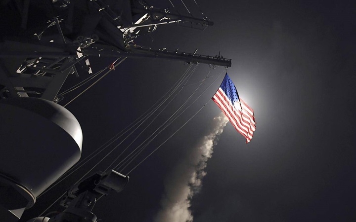 us_missiles_syria_2_ralz.jpg