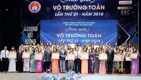 giai_thuong_vo_truong_toan_fpsj.jpg