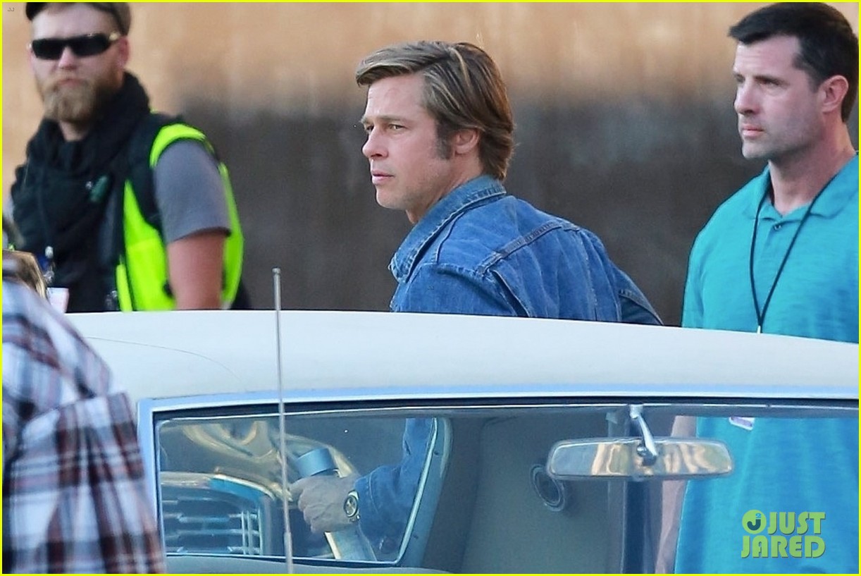 brad_pitt_leonardo_dicaprio_once_upon_a_time_in_hollywood_19_qtyq.jpg