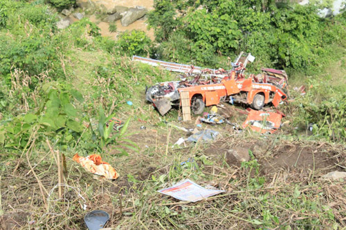 Sẽ khởi tố vụ án xe khách Sao Việt đâm xuống vực làm 12 người chết