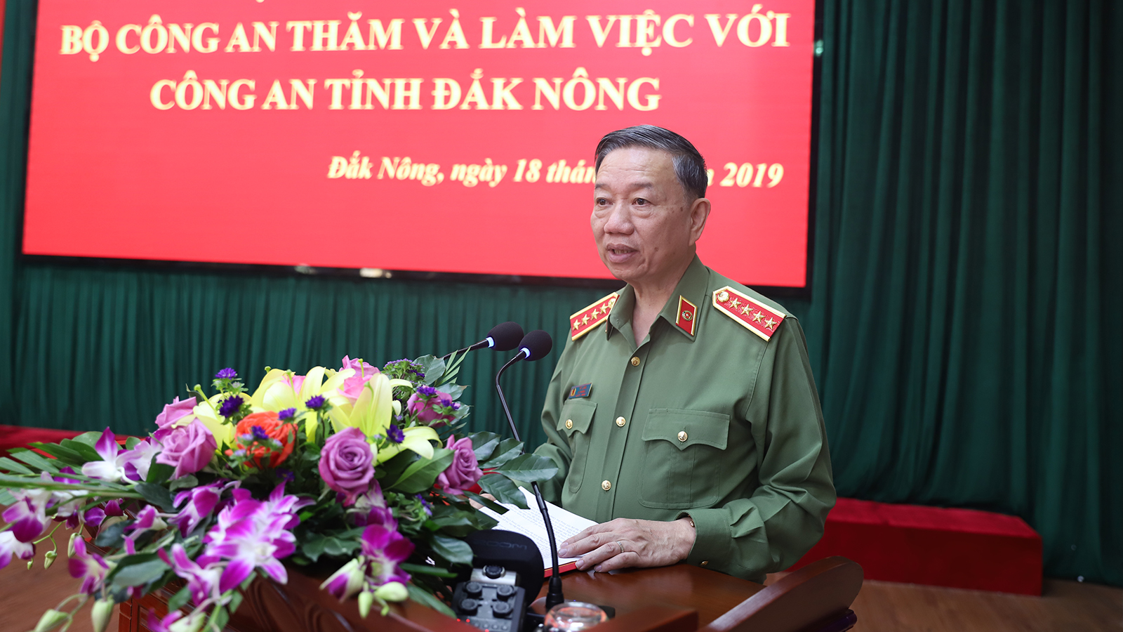 vov_bo_truong_to_lam_phat_bieu_tai_buoi_lam_viec_huks.jpg