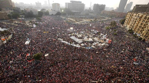 tahrir%20luc%20dong%20nguoi.jpg