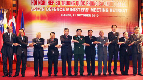 quoc-phong1.jpg