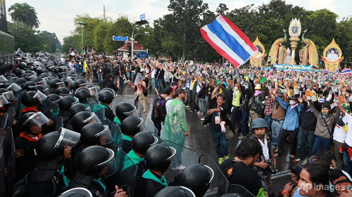 thai-protest-1-1.jpg