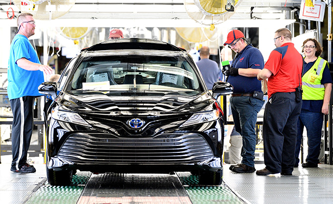 2018_toyota_camry_assembly_line_tuus.jpg