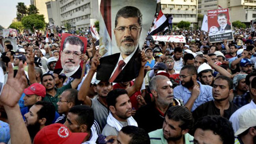 bieu-tinh-ung-ho-morsi.jpg