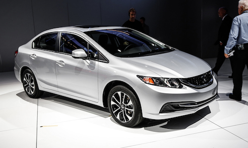 2013-honda-civic-front-right-view.jpg