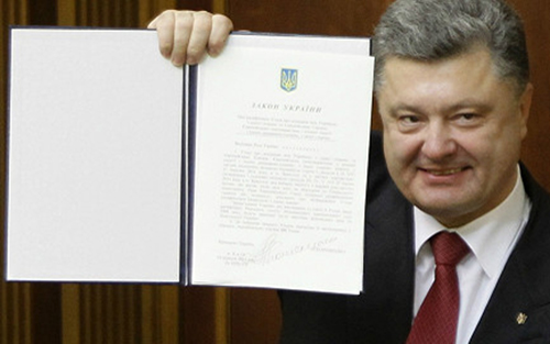 poroshenko_agreement_vlfz.jpg