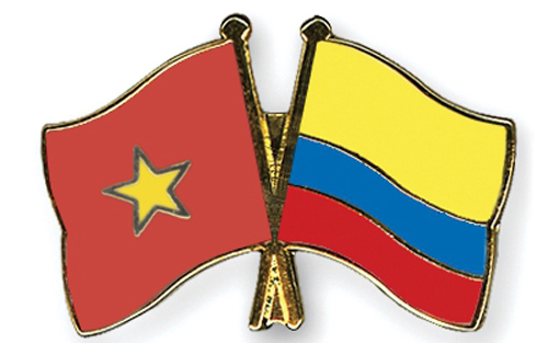 flag_pins_vietnam_colombia_kosq.jpg