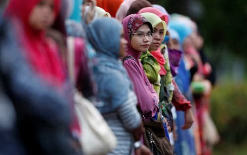 malay_women_kuala_lumpur_malaysia_lzop_bjef.jpg