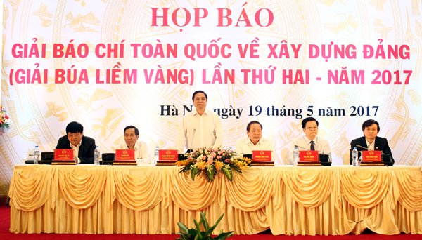 vov_hop_bao_giai_bua_liem_v_yfhw.jpg