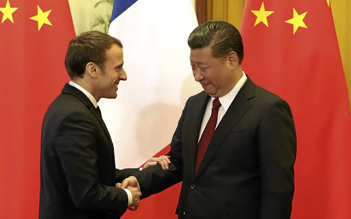 macron_tap_can_binh_kvfz.jpg