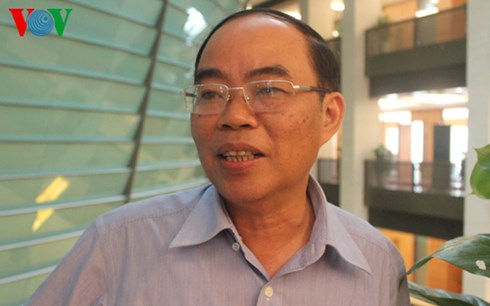 nguyen_cong_hong_emoj_qokn.jpg