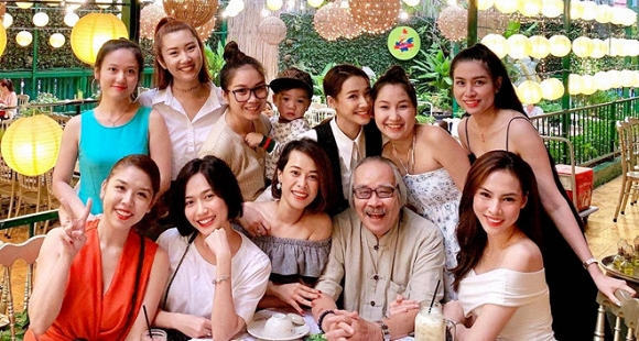 chuyen showbiz: viet anh bi che nu tinh sau khi phau thuat qua da hinh 4