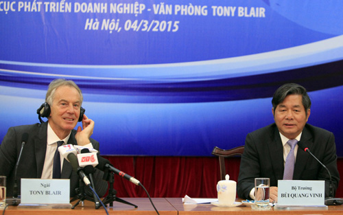 tony_blair_cai_cach_dnnn_viet_nam10_24_00_000000_lpps.jpg